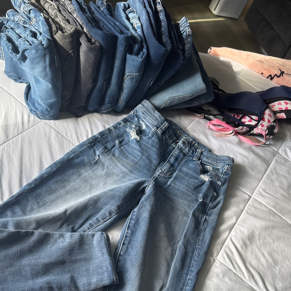 American Eagle Outfitters Distressed Blue Jeggings